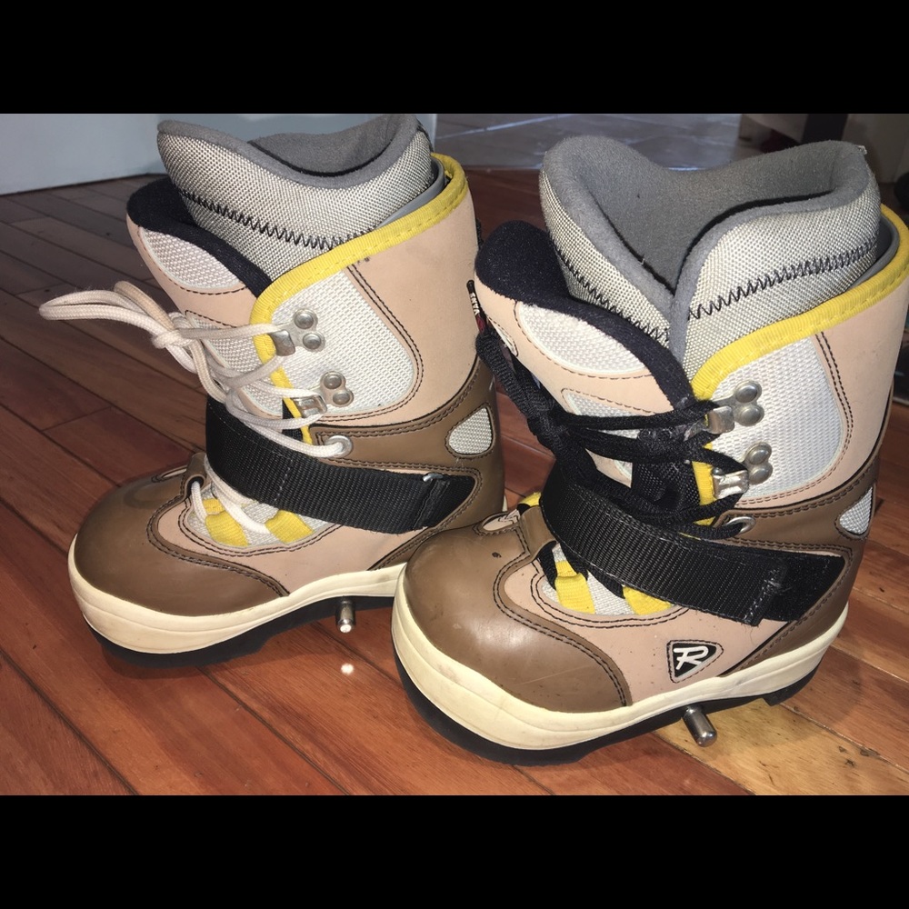 Youth 13 Step in snowboard boot bindings Rossignol